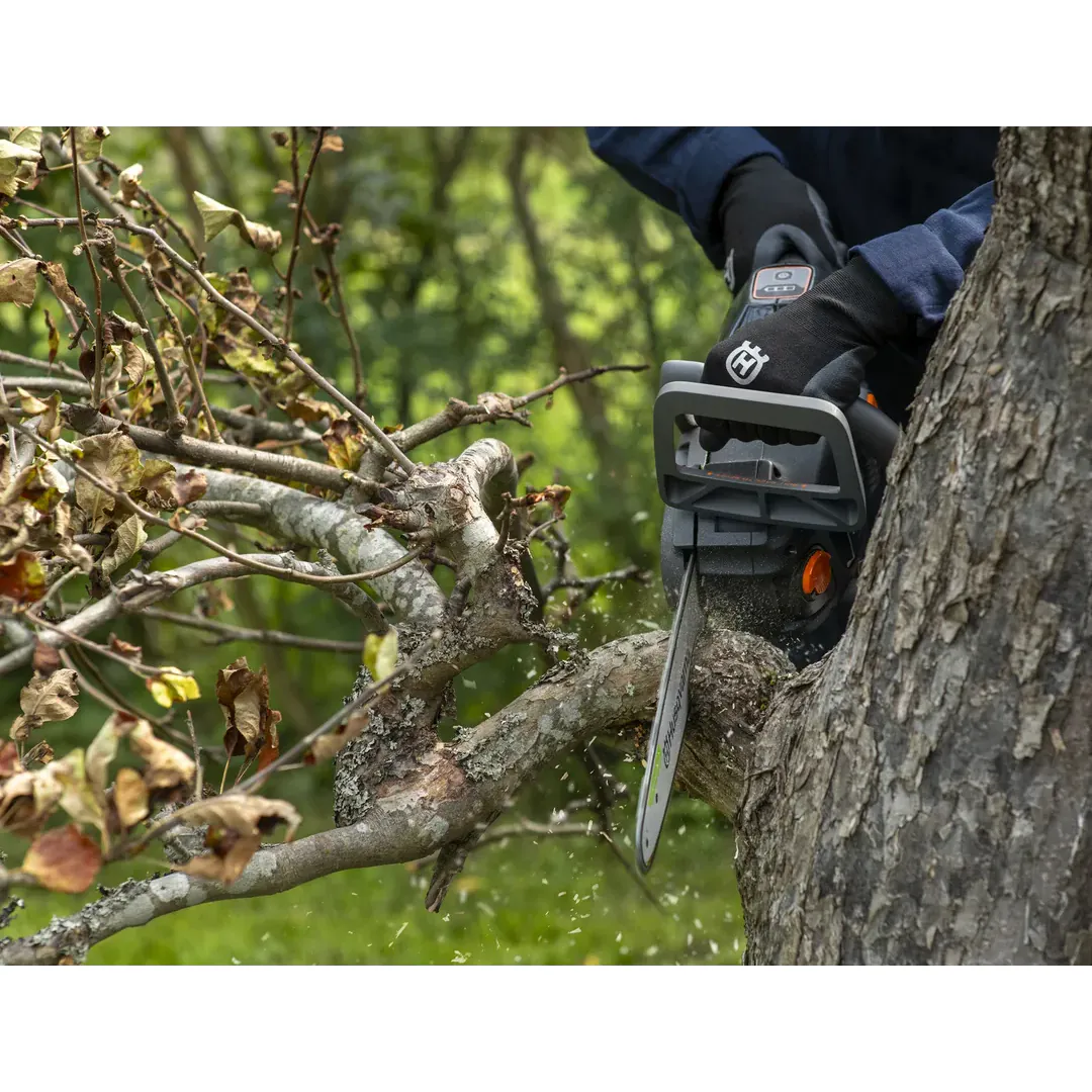 HUSQVARNA Aspire C15X-P4A Kædesav - Med batteri og lader