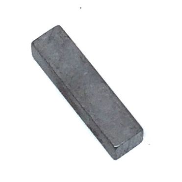 Firkantet not 1/4' x 1/4' x 1'